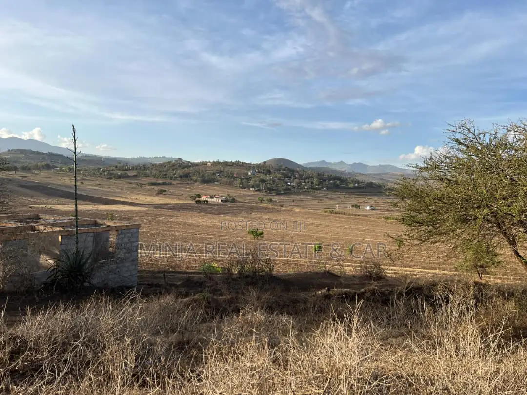 5 Acres for Sale to Investors in Ngaramtoni Arusha in Central Business Area