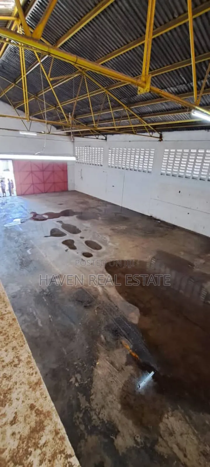 Godown for Rent at Mandela Road in Mandera