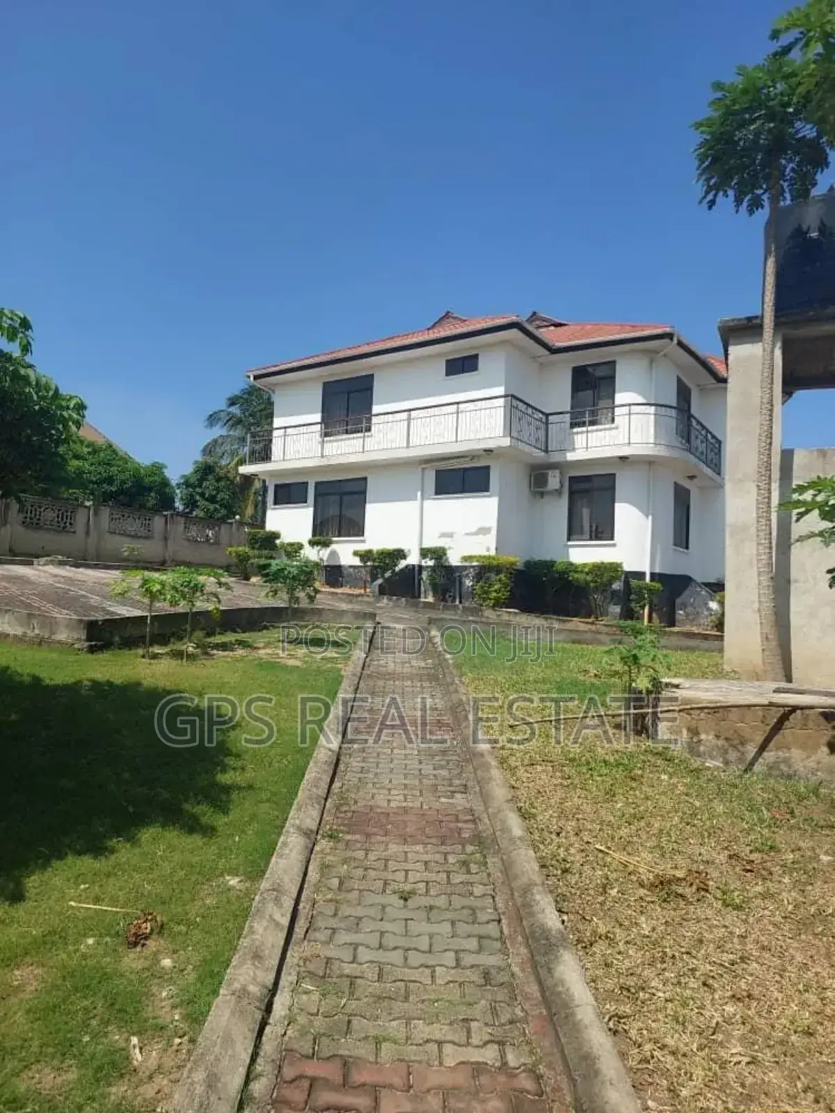 9bdrm House in Madale Mivumoni, Kinondoni for sale in Kinondoni