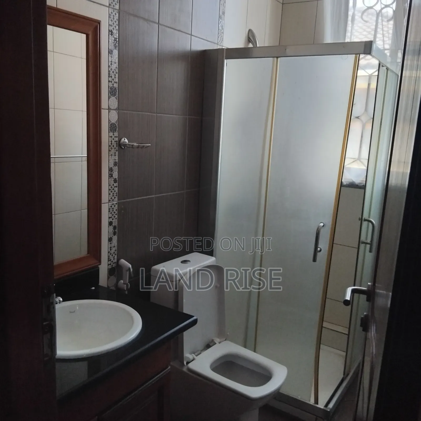 Furnished 6bdrm House in Mikocheni for rent in Mikocheni