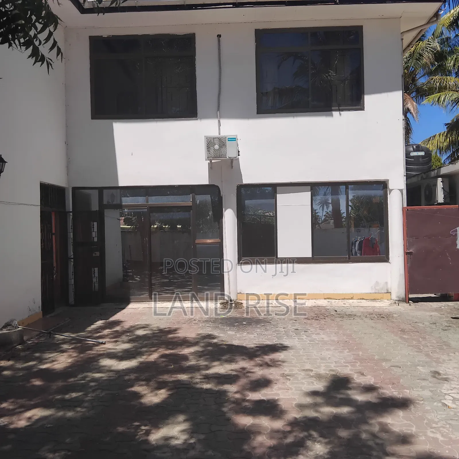 6bdrm House in Mikocheni for sale in Mikocheni