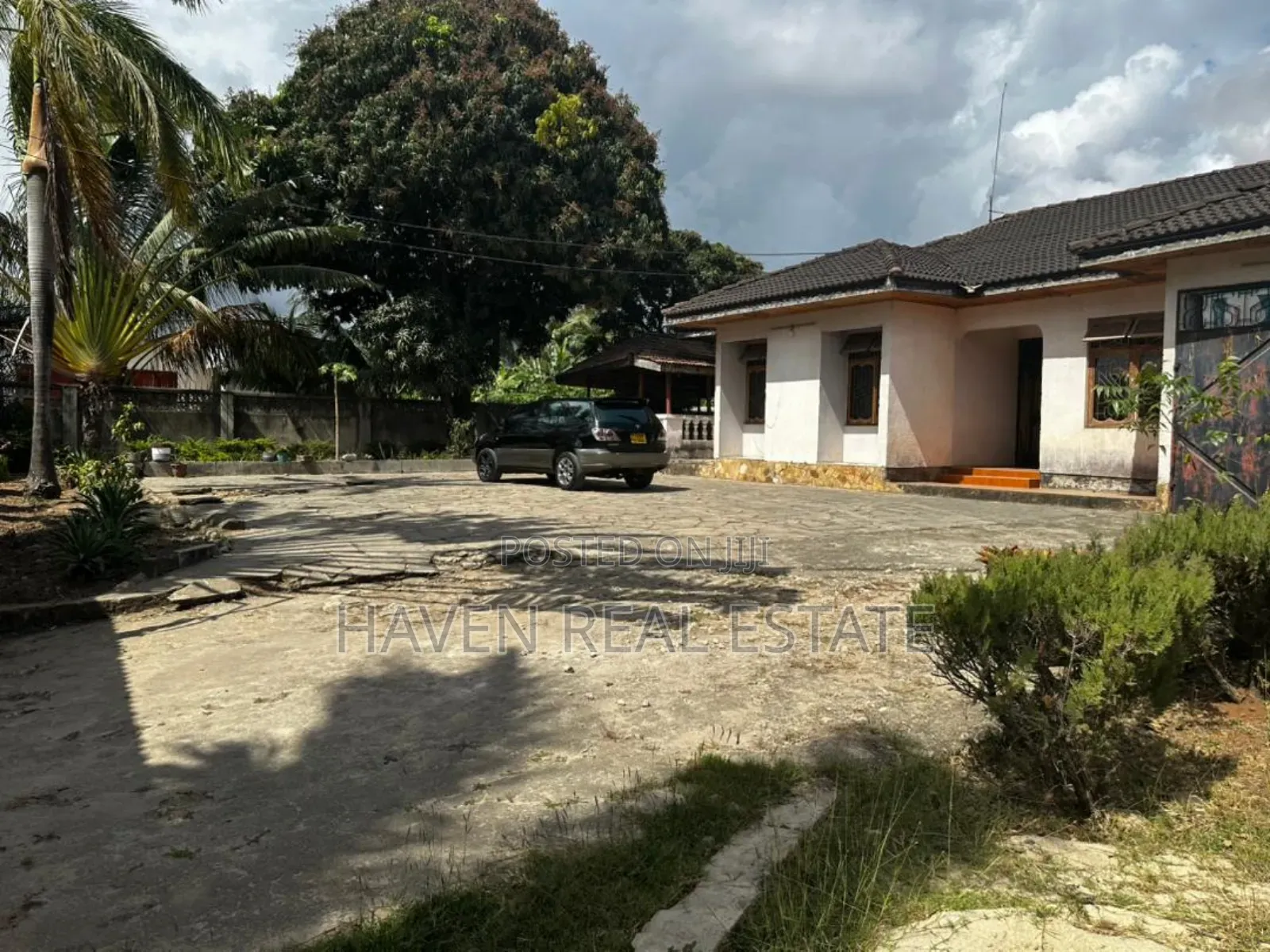 3680sqmt Plot Inauzwa Mbezi Beach in Mbezi Beach
