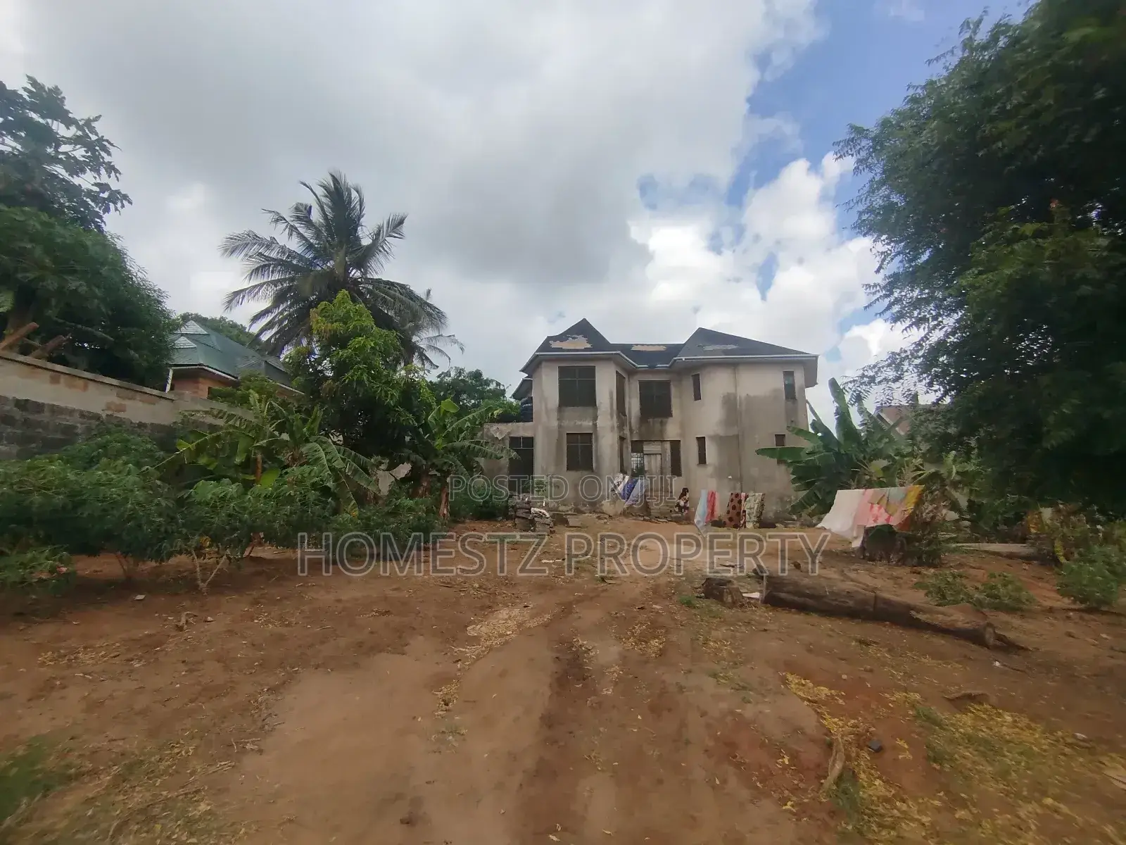 3bdrm House in Makabe Kazimbirwa, Kinondoni for sale in Kinondoni