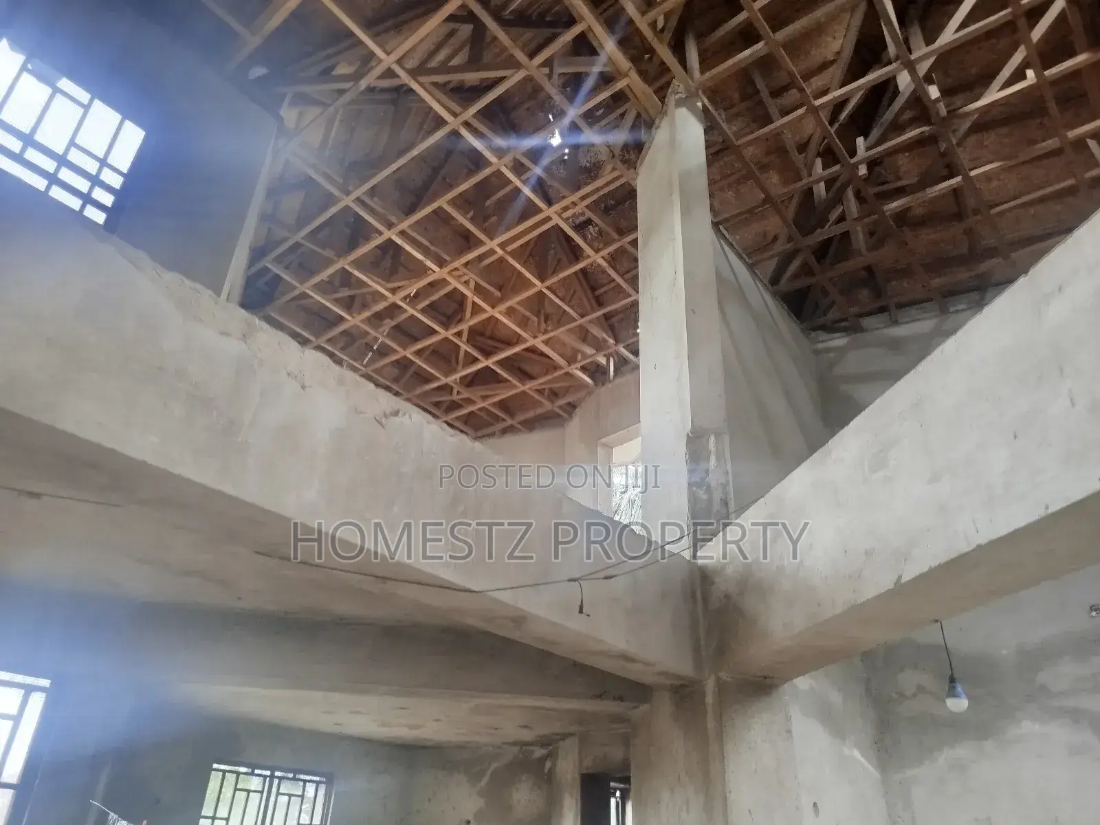 3bdrm House in Makabe Kazimbirwa, Kinondoni for sale in Kinondoni