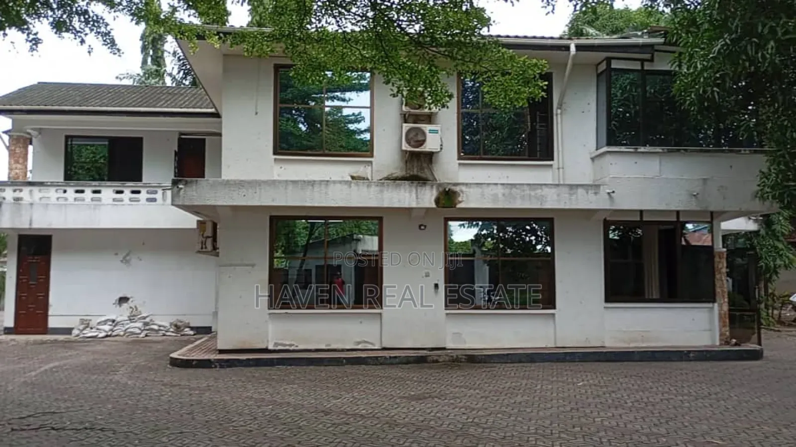5bdrm House in Mikocheni for sale in Mikocheni