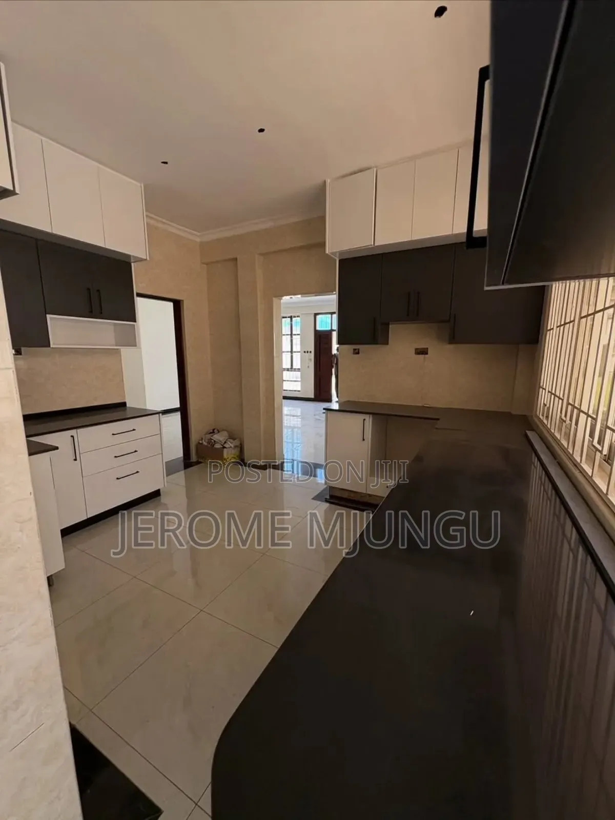 16bdrm House in Msasani for rent in Msasani