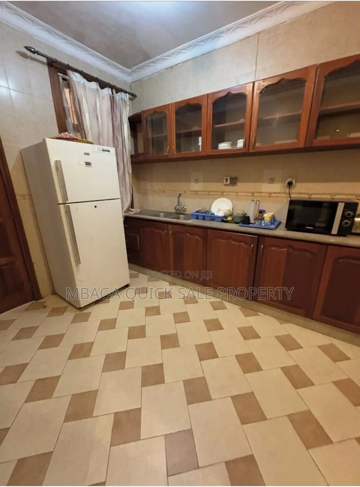 Furnished 8bdrm House in Msasani for rent in Msasani