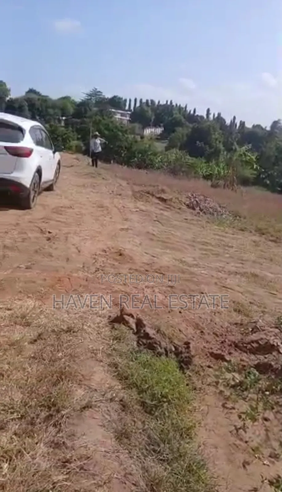 Kiwanja Kinauzwa Mbweni Moga in Mbweni