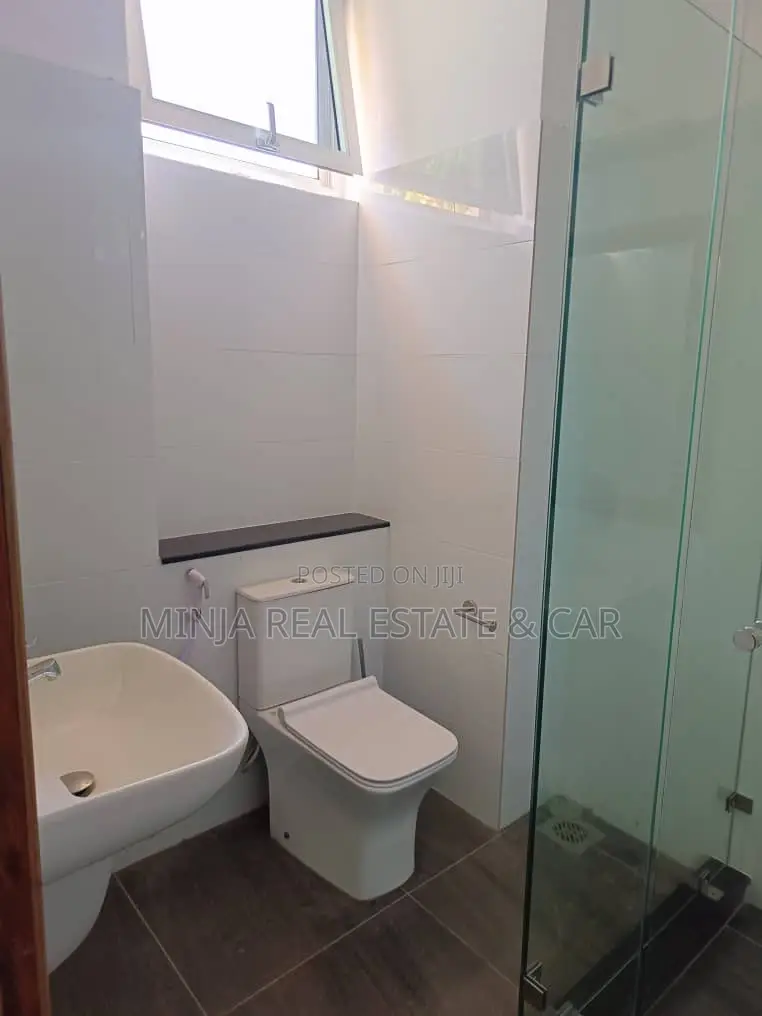 3bdrm Apartment in Upanga West for sale in Upanga West