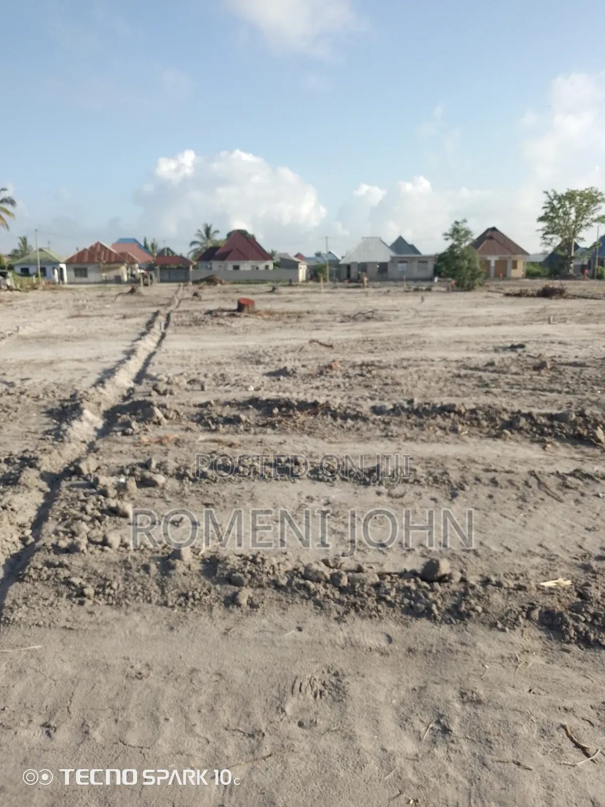 Kiwanja Kinauzwa Milioni 4.7 Gongolamboto Majohe Rada. in Ilala