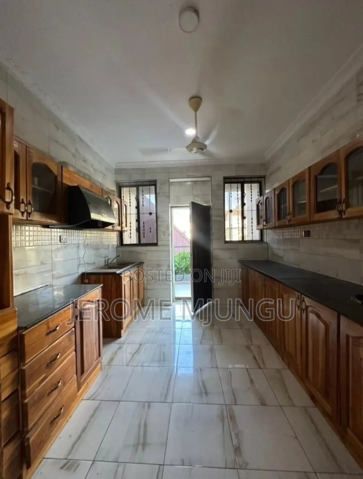 3bdrm Apartment in Msasani for rent in Msasani