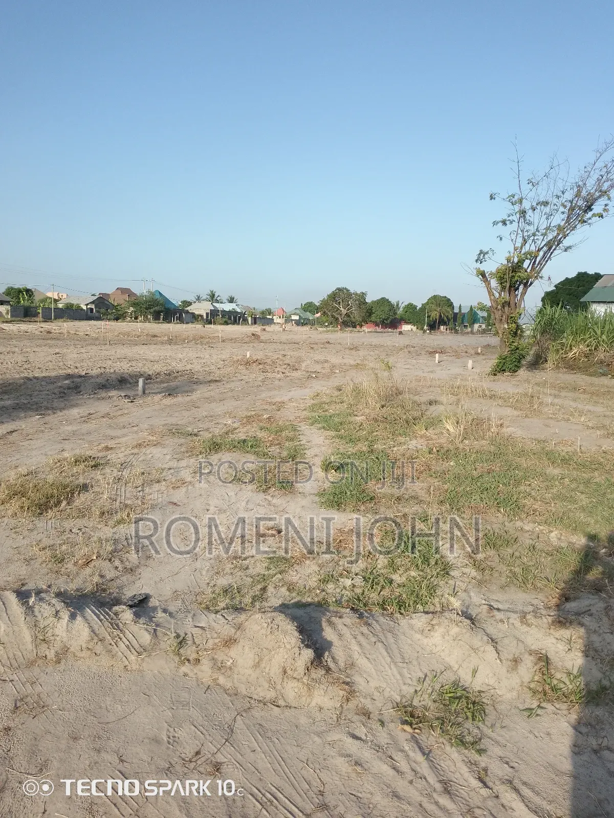 Kiwanja Kinauzwa Milioni 5.5 Gongolamboto Majohe Rada. in Ilala