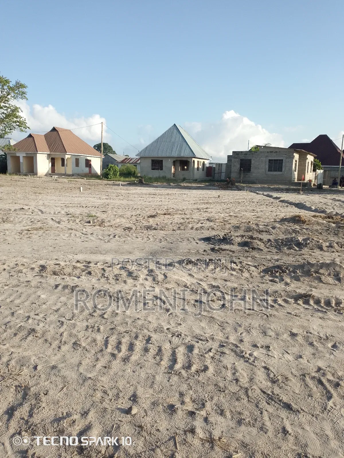 Kiwanja Kinauzwa Milioni 4.4 Gongolamboto Majohe Rada. in Ilala