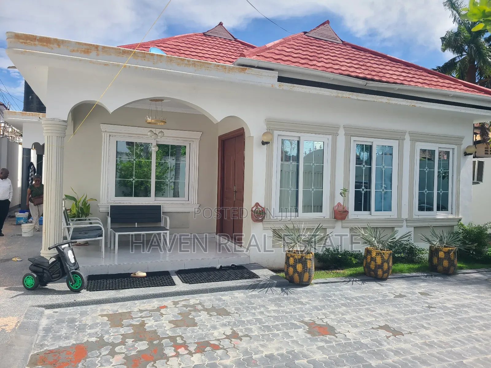 3bdrm House in Mikocheni for sale in Mikocheni