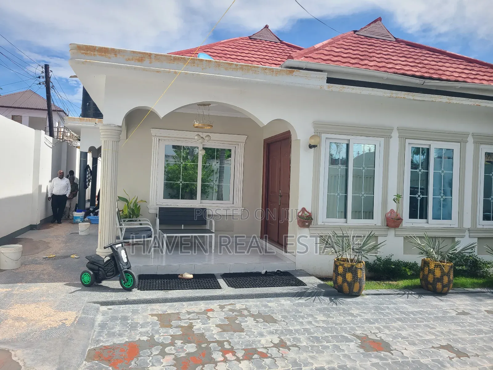 3bdrm House in Mikocheni for sale in Mikocheni