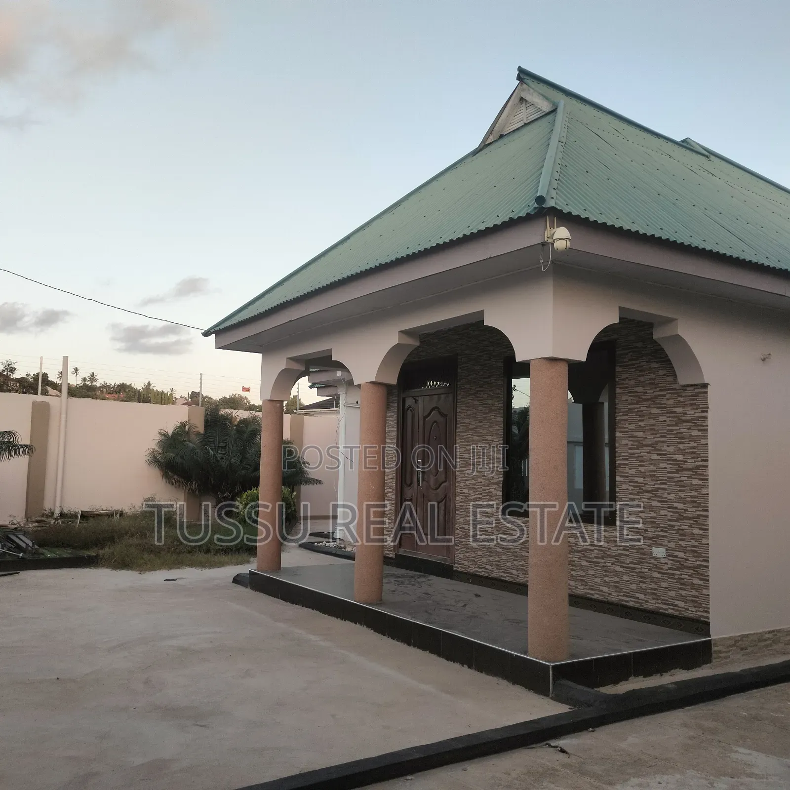 3bdrm House in Kinondoni for sale in Kinondoni
