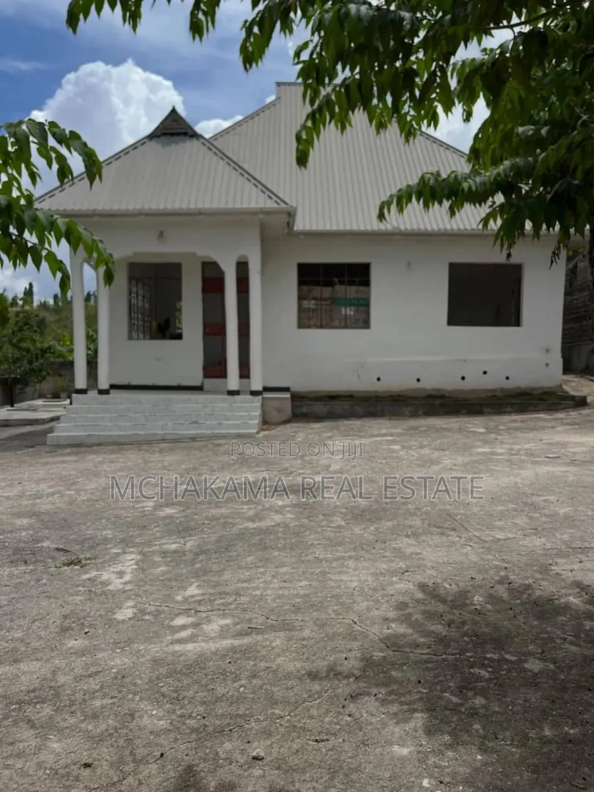3bdrm House in Mchakama Real Estate, Mbezi for sale in Mbezi