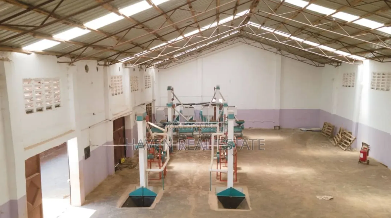 Kiwanda Cha Nafaka Kinauzwa Mbinga in Songea