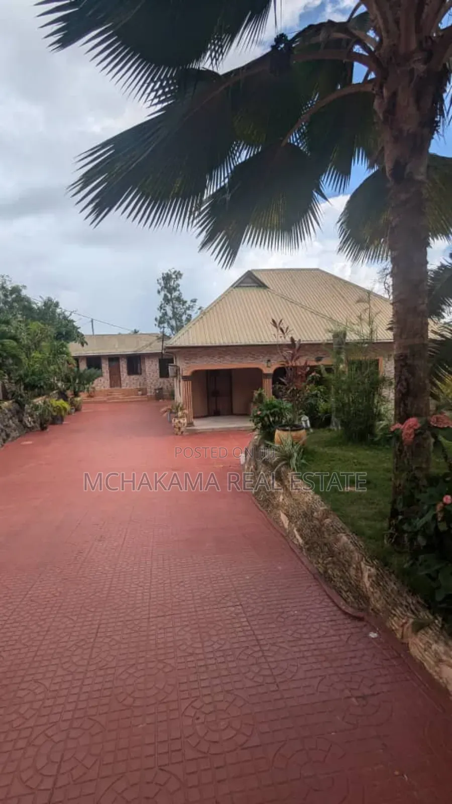 3bdrm House in Mchakama Real Estate, Mbezi for sale in Mbezi