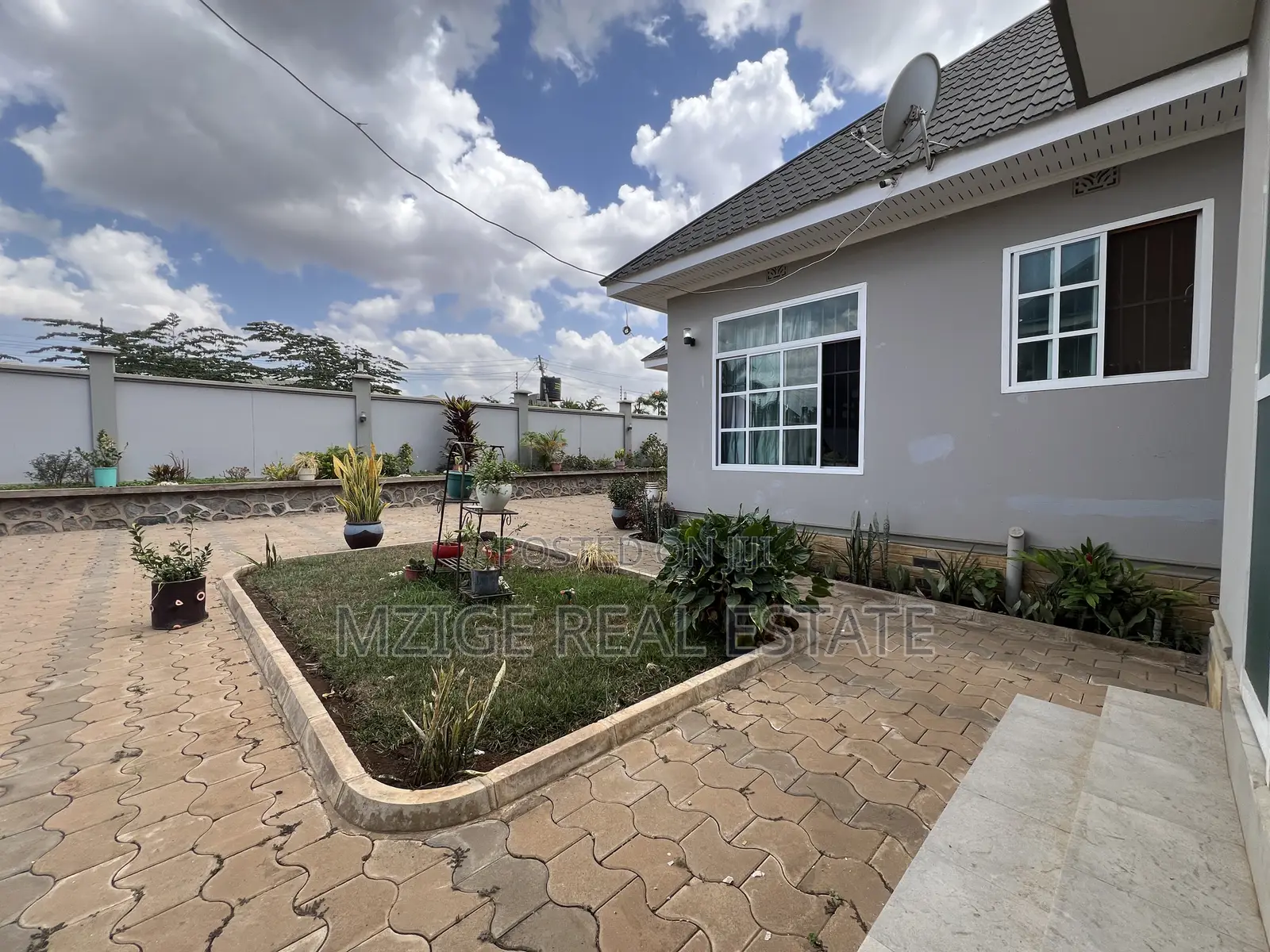4bdrm House in Nyumba Inauzwa for sale in Njiro