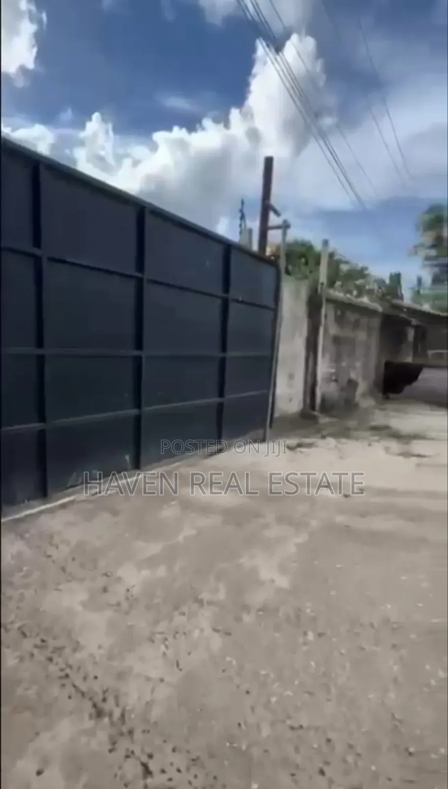 Yard Inauzwa Kurasini in Kurasini
