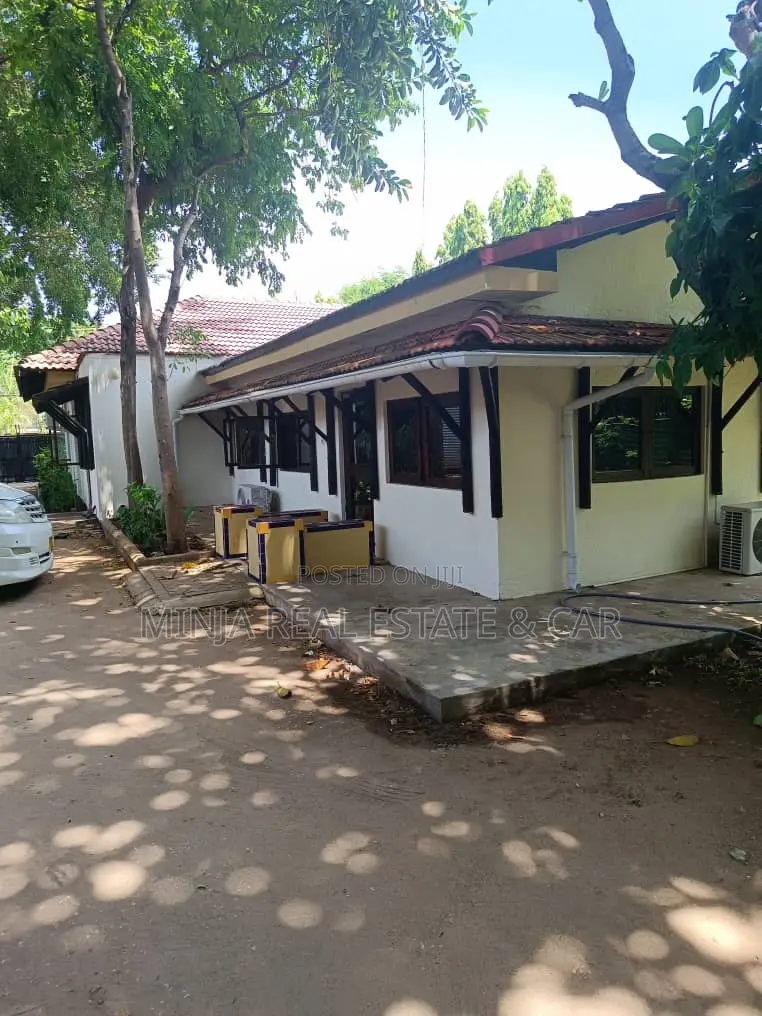 5bdrm House in Masaki for rent in Masaki