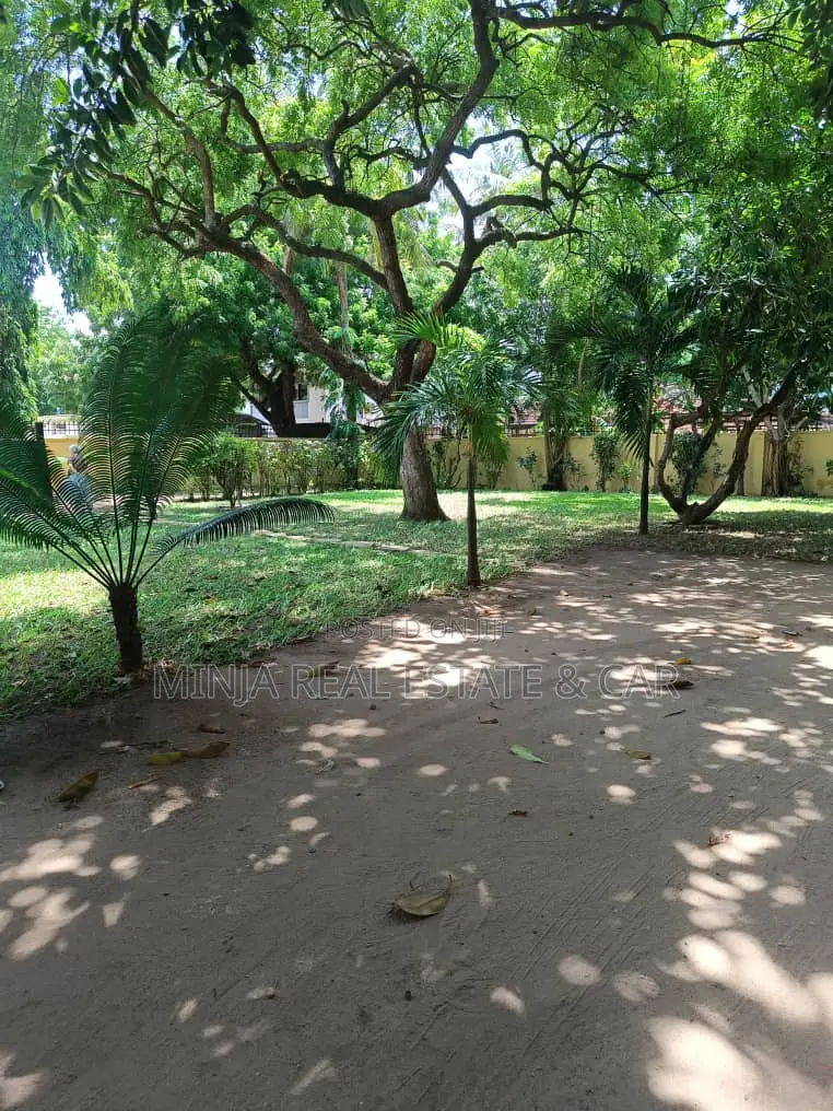 5bdrm House in Masaki for rent in Masaki