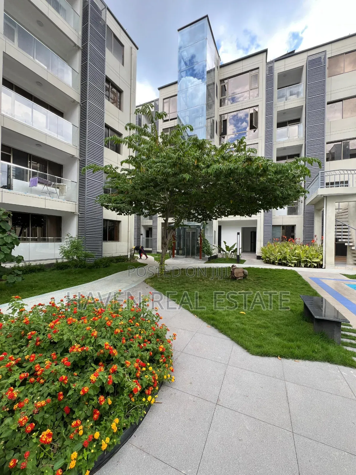 3bdrm Apartment in Masaki for sale in Masaki