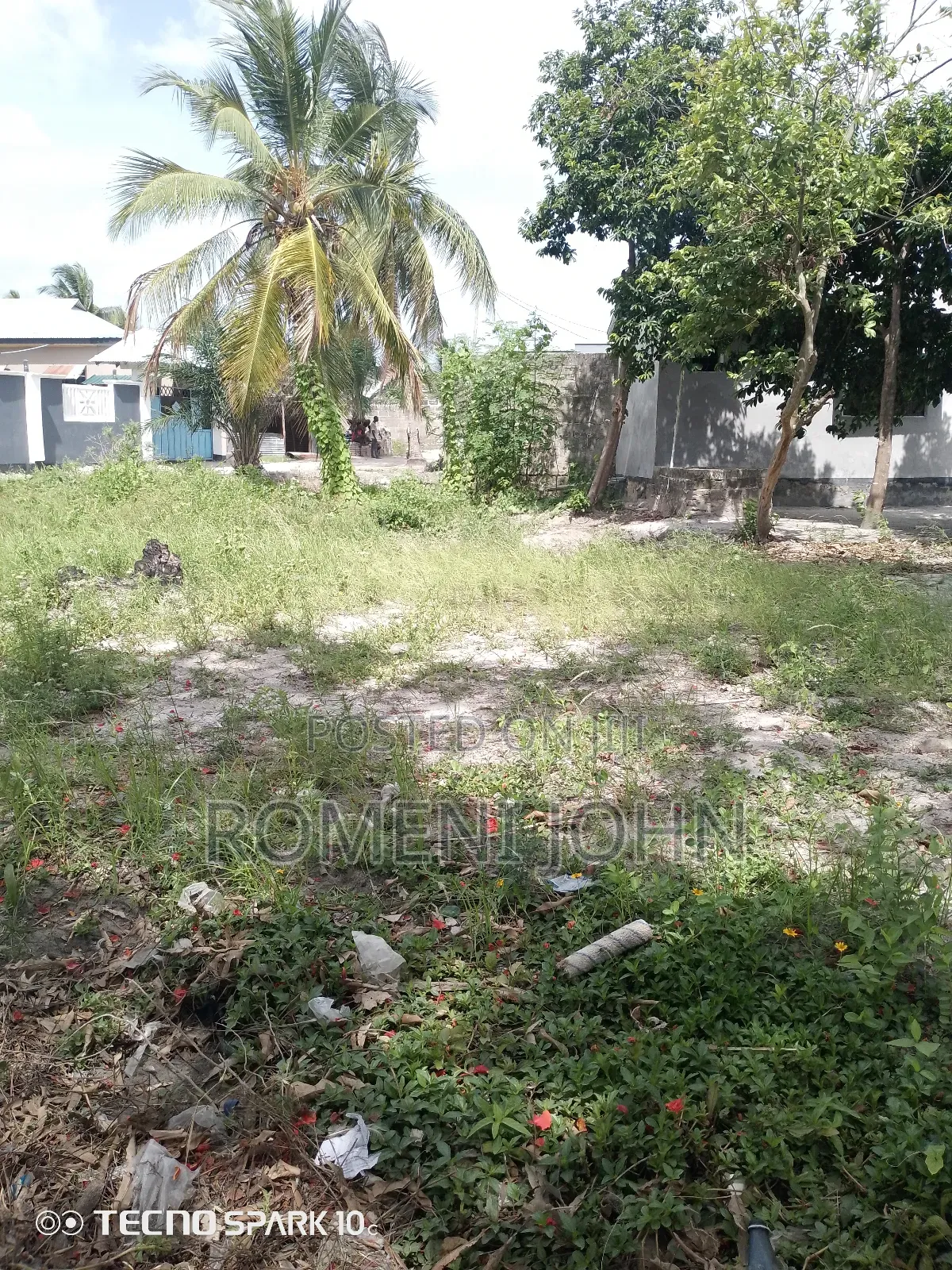 Kiwanja Kinauzwa Milioni 6.5 Majohe Chuo Rada. in Ilala