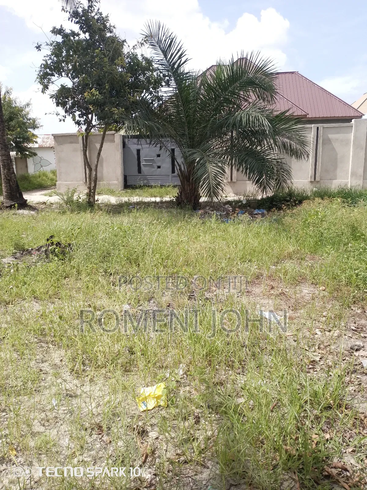 Kiwanja Kinauzwa Milioni 6.5 Majohe Chuo Rada. in Ilala