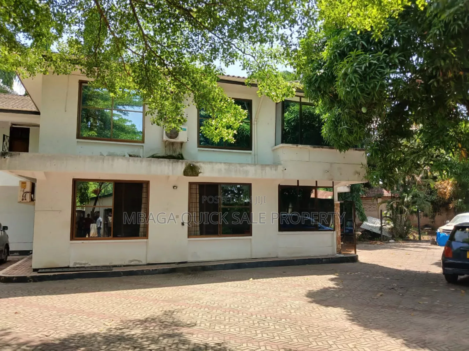 9bdrm House in Mikocheni for sale in Mikocheni