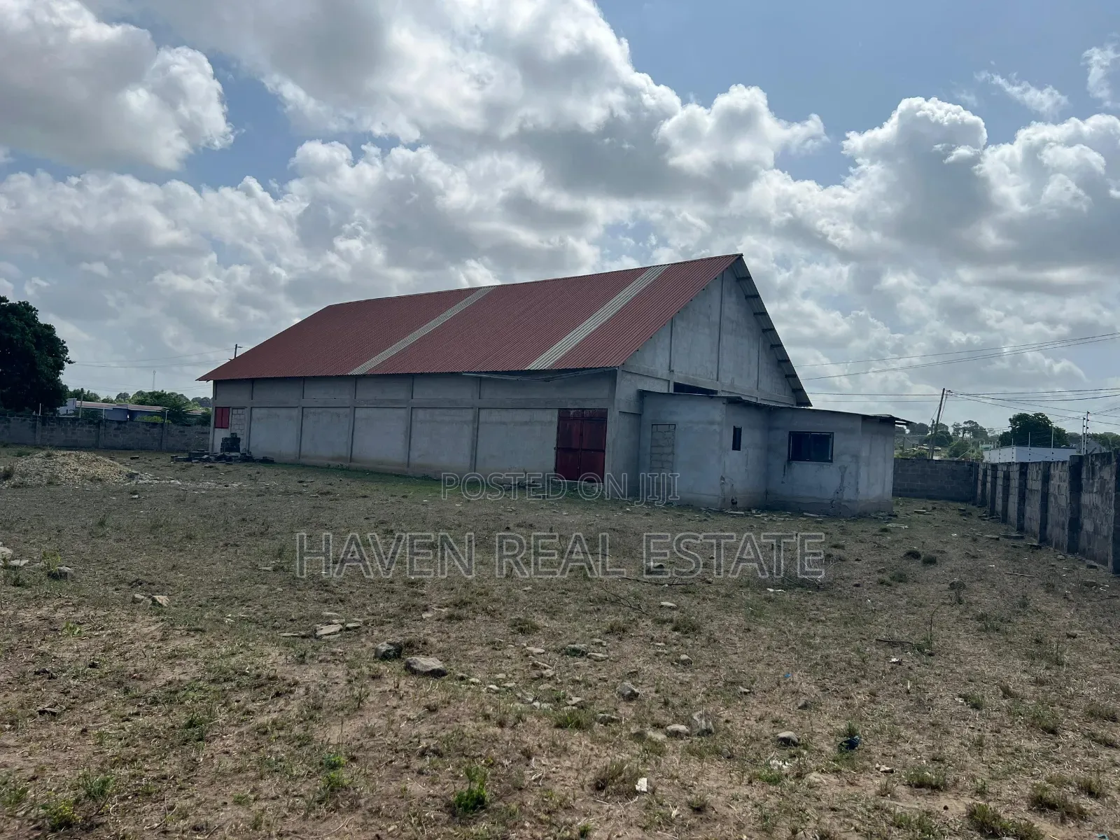 Eneo La Ekari 9 La Ufugaji Wa Kuku Linauzwa Kiaraka, Mapinga in Bagamoyo