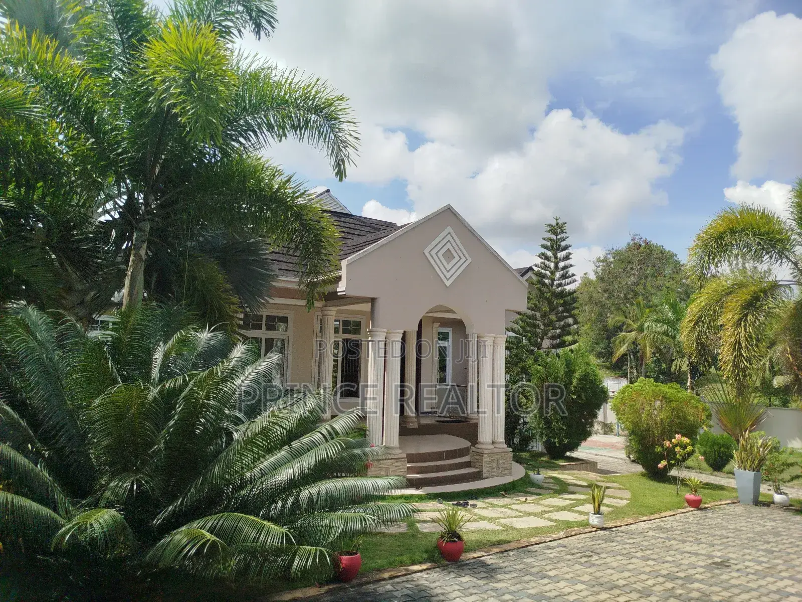 4bdrm Mansion in Goba, Kinondoni for sale in Kinondoni