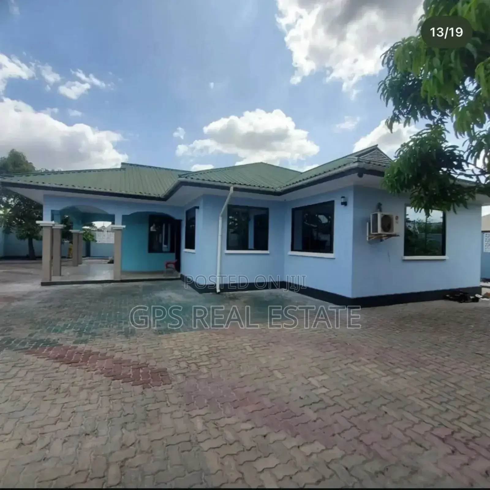 5bdrm House in Gongo La Mboto, Ilala for sale in Ilala