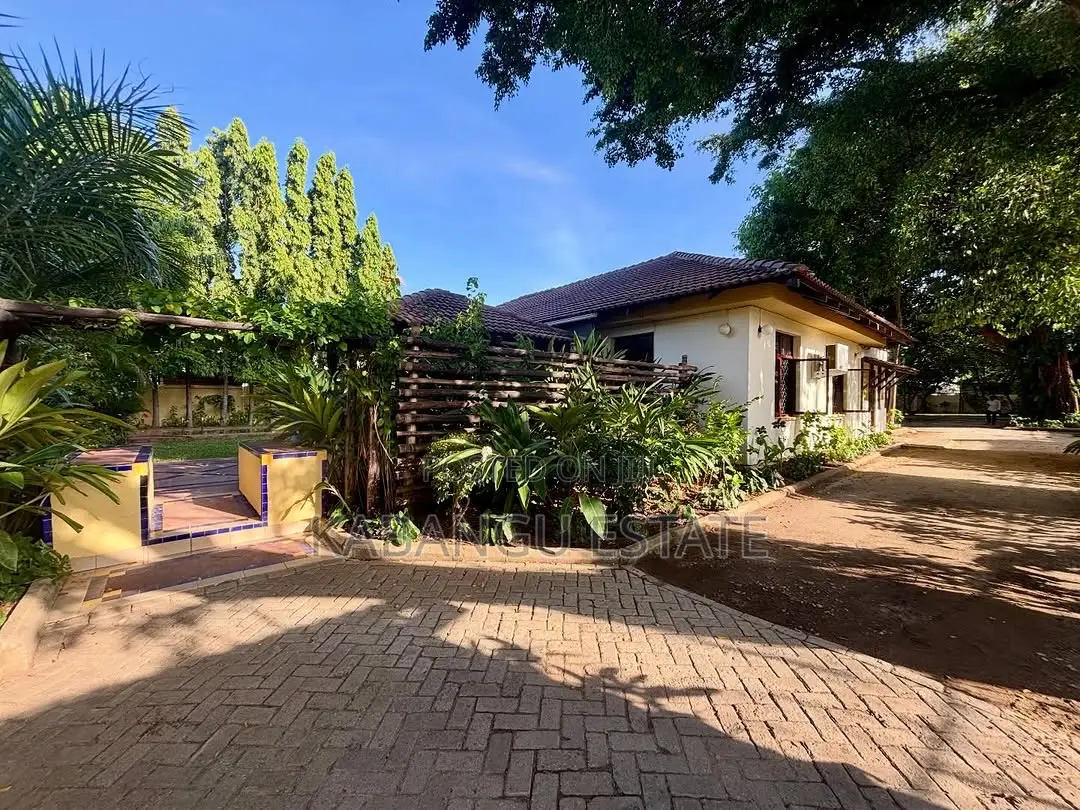 Furnished 5bdrm House in Masaki for rent in Masaki