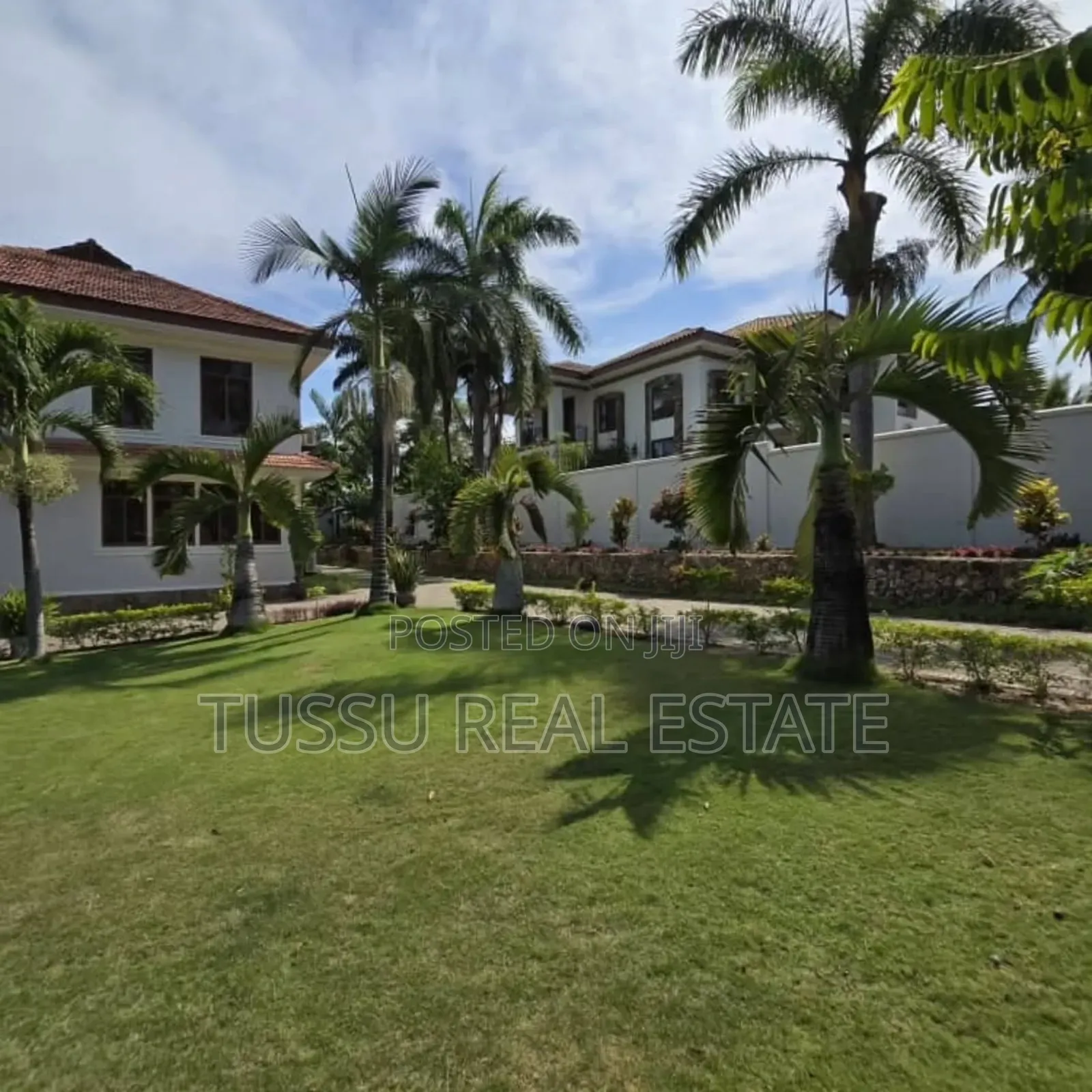 5bdrm House in Mboma Rd,Salasala, Kinondoni for sale in Kinondoni
