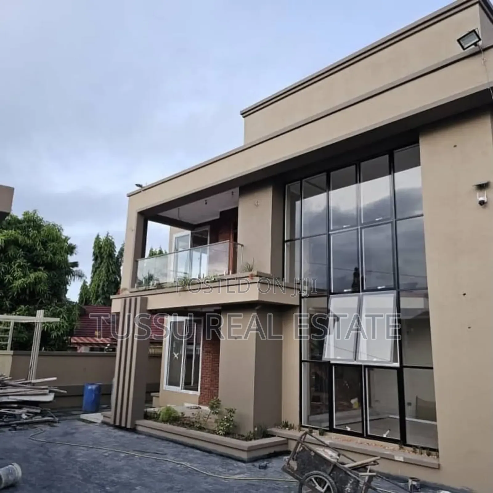 4bdrm House in Mbezibeach for sale in Mbezi Beach