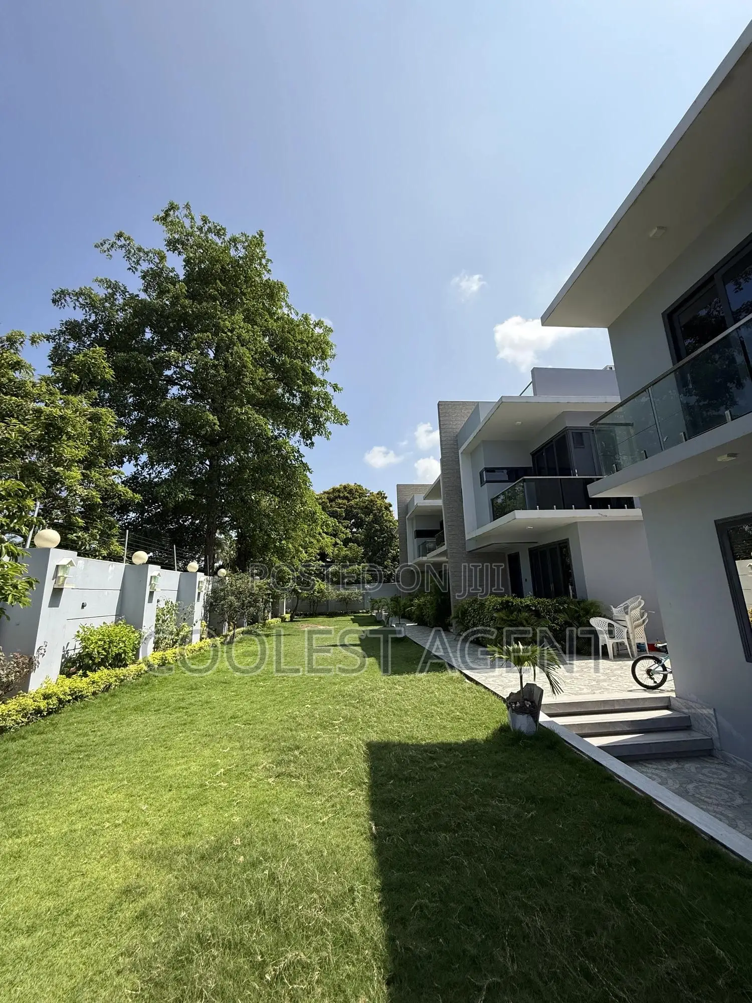 Furnished 1bdrm Apartment in Coolest Estate, Oyster Bay for rent in Oyster Bay