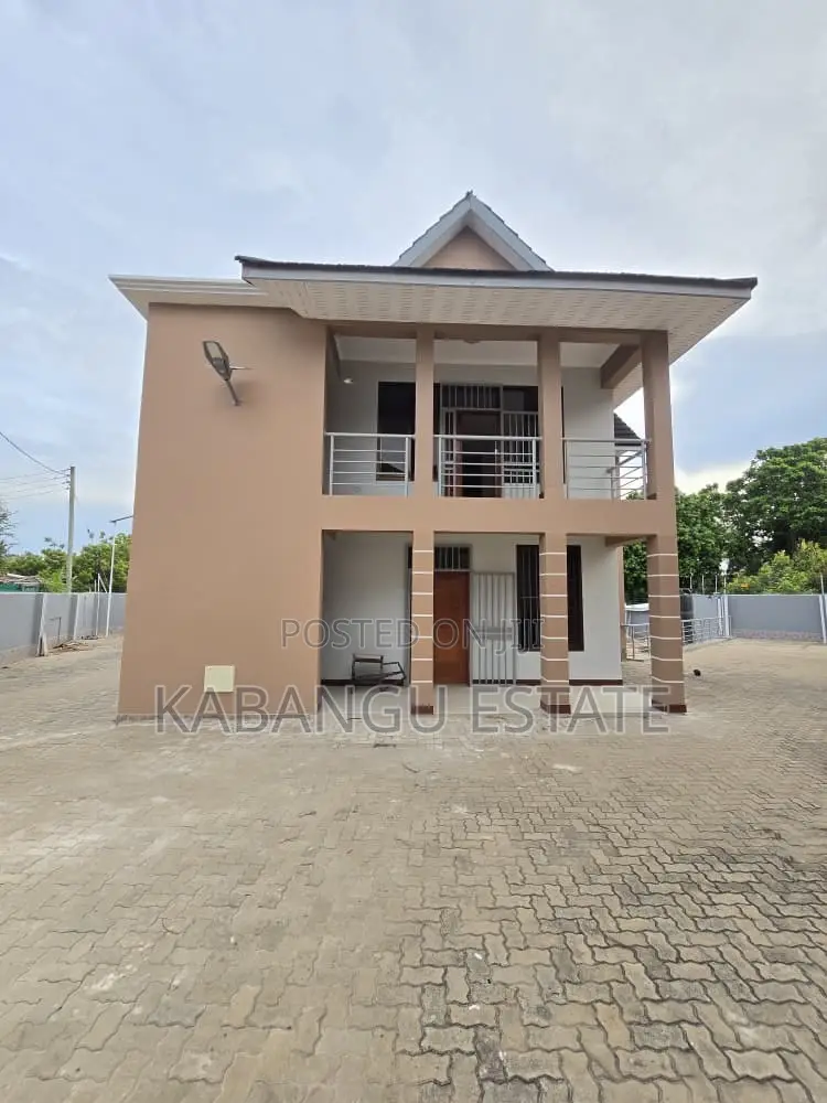 3bdrm Villa in Ada Estates for rent in Ada Estate