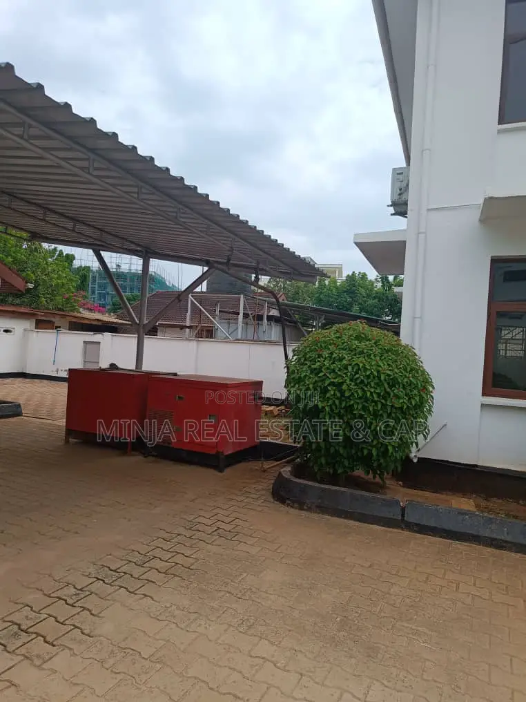 11bdrm House in Masaki for rent in Masaki