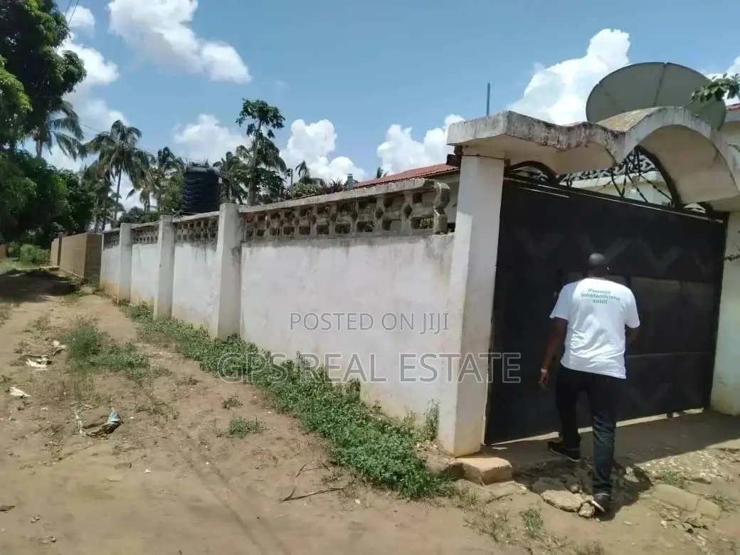 Great House for Sale in Kinondoni