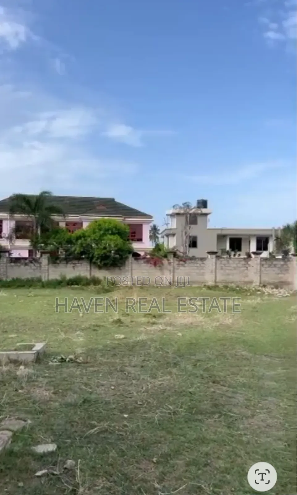 Kiwanja Kinauzwa Mbezi Beach Africana in Mbezi Beach