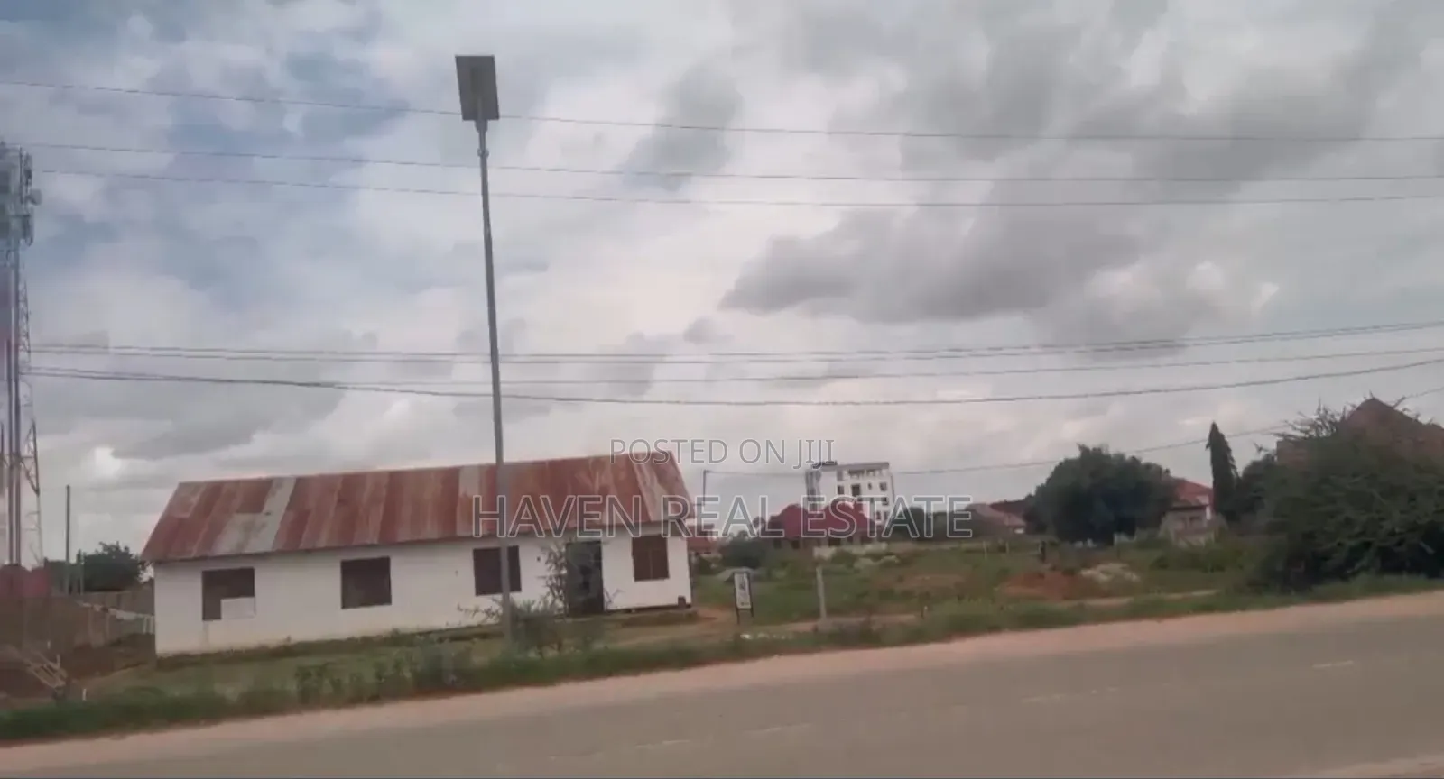 Commercial Plot Inauzwa Dodoma Mjini Kisasa in Dodoma Rural