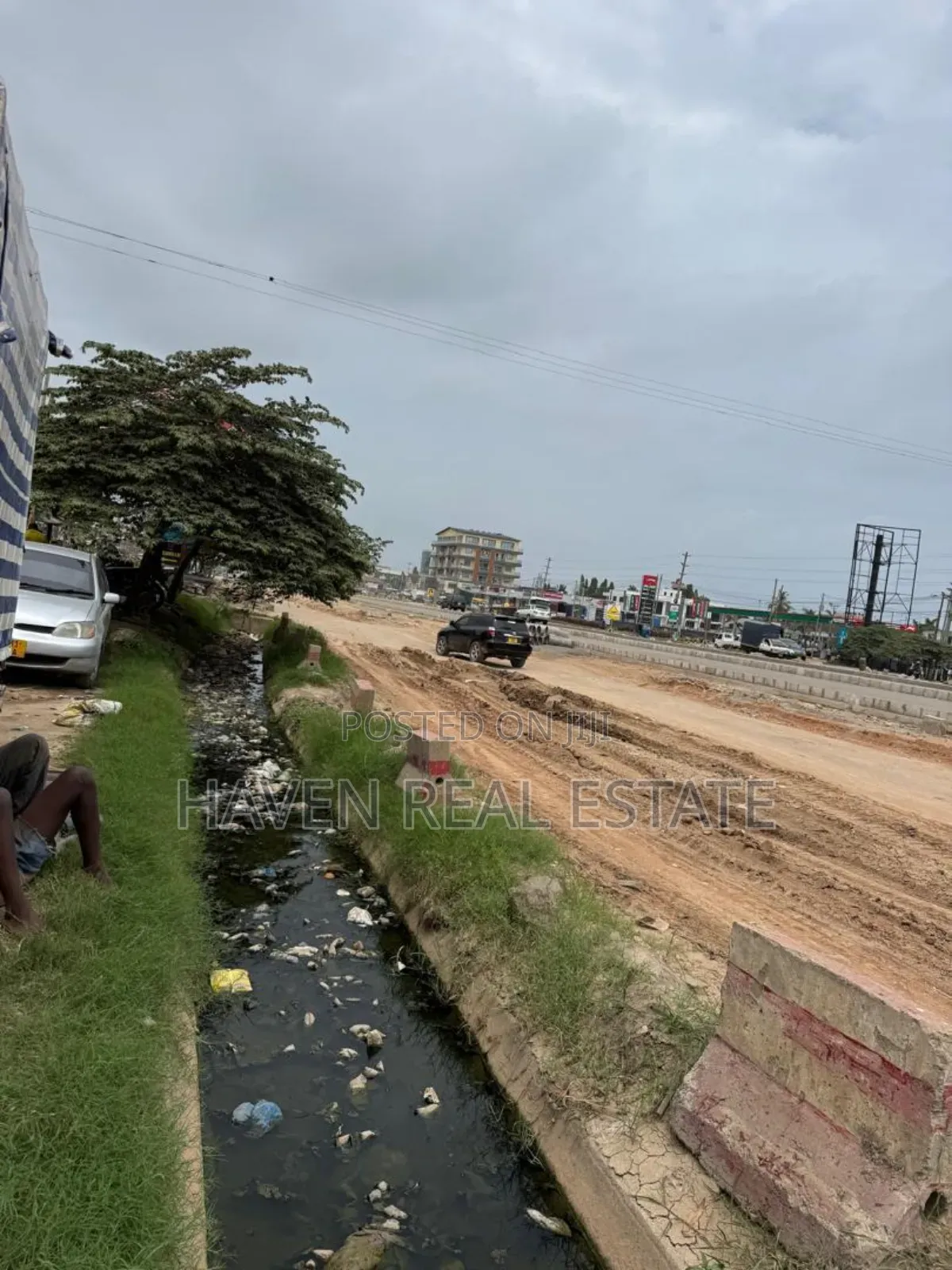 Commercial Plot Inatizama Main Road Inauzwa Mbezi Beach in Mbezi Beach