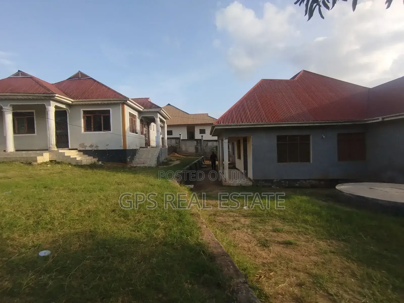 3bdrm House in Mbezi Makabe, Kinondoni for sale in Kinondoni
