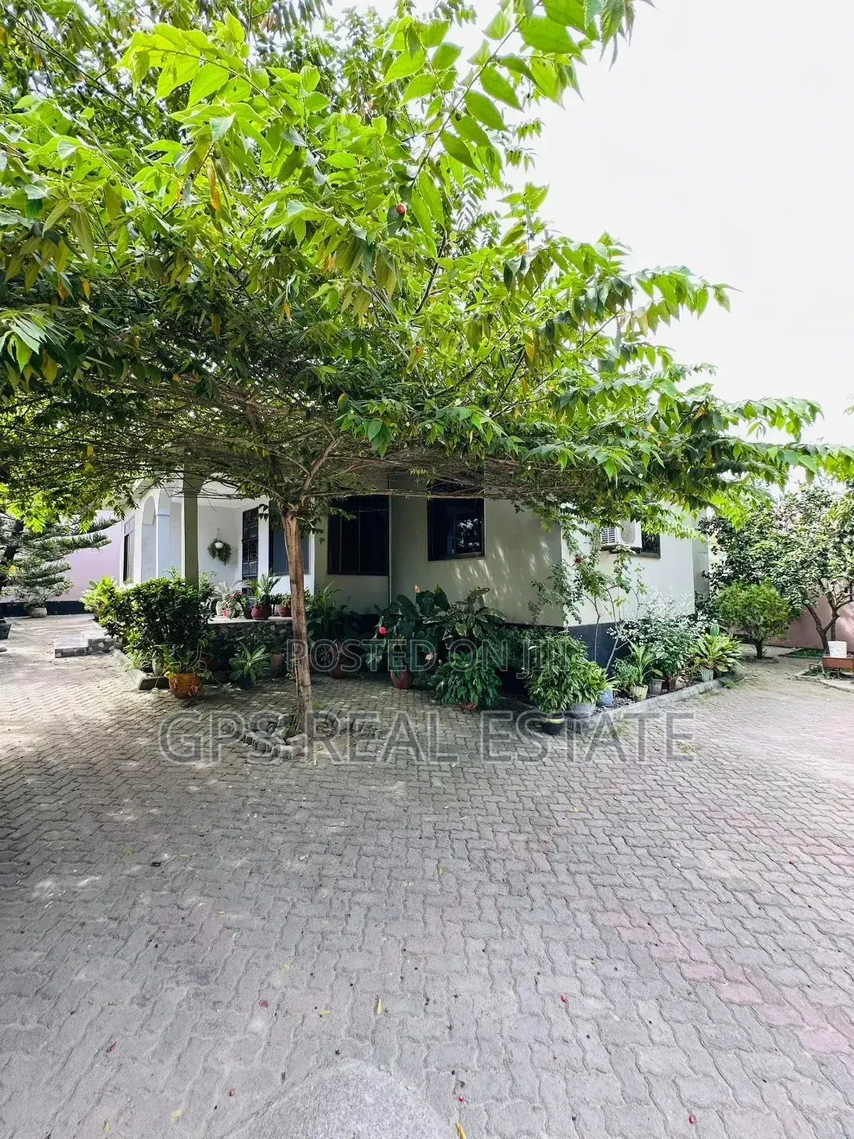 3bdrm House in Mbezi Makuti, Kinondoni for sale in Kinondoni