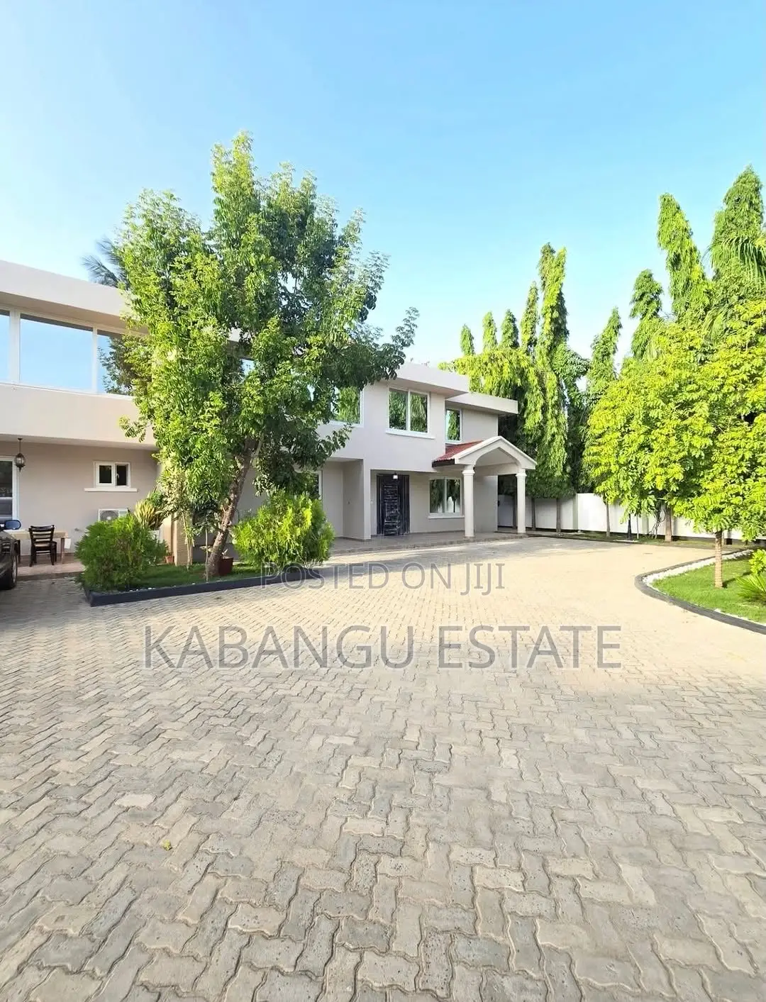 Furnished 5bdrm Villa in Kawebeach for rent in Kawe