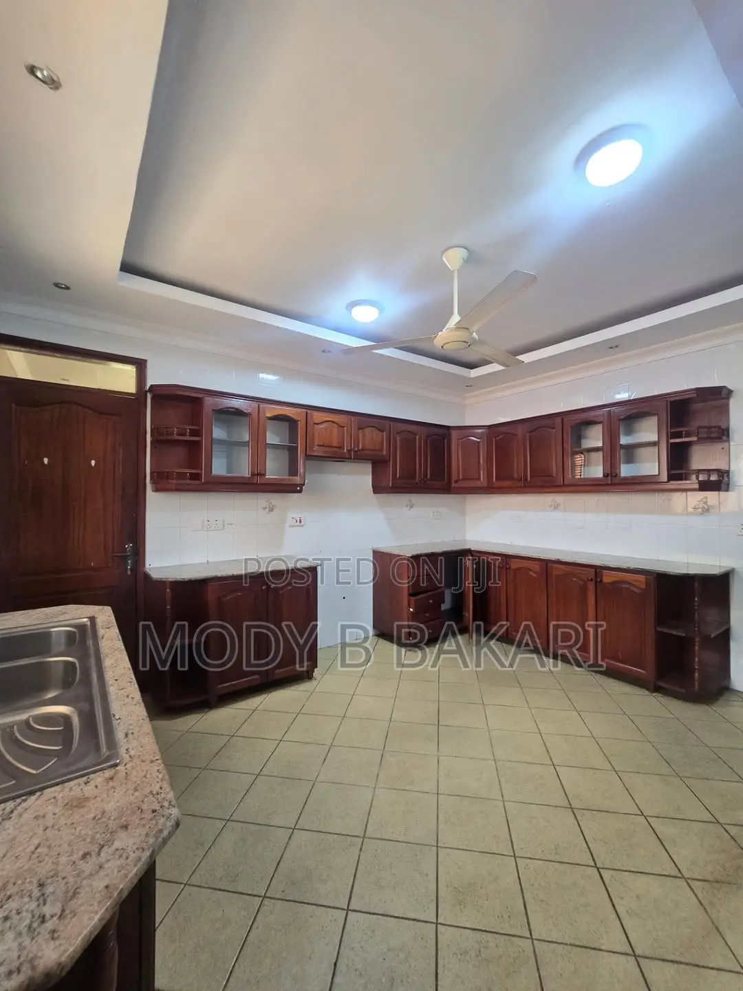6bdrm House in Oyster Bay for rent in Oyster Bay