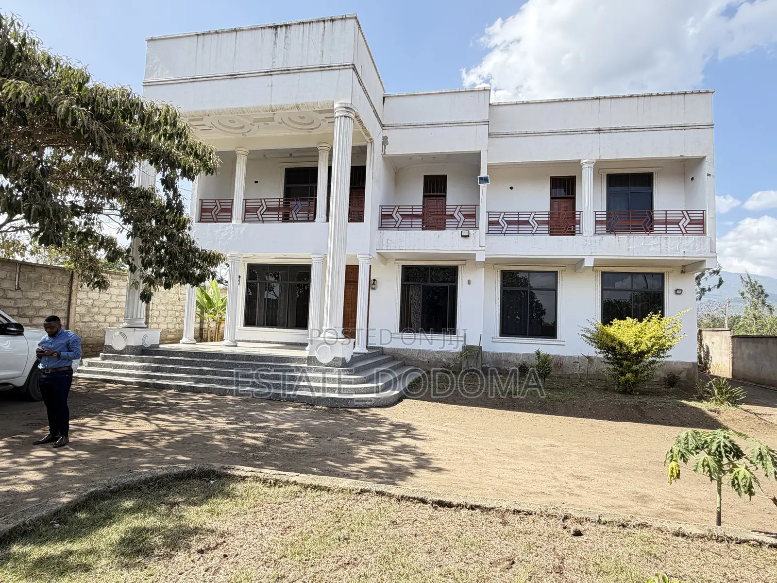4bdrm Mansion in Tengeru Doluti, Arusha for sale in Arusha