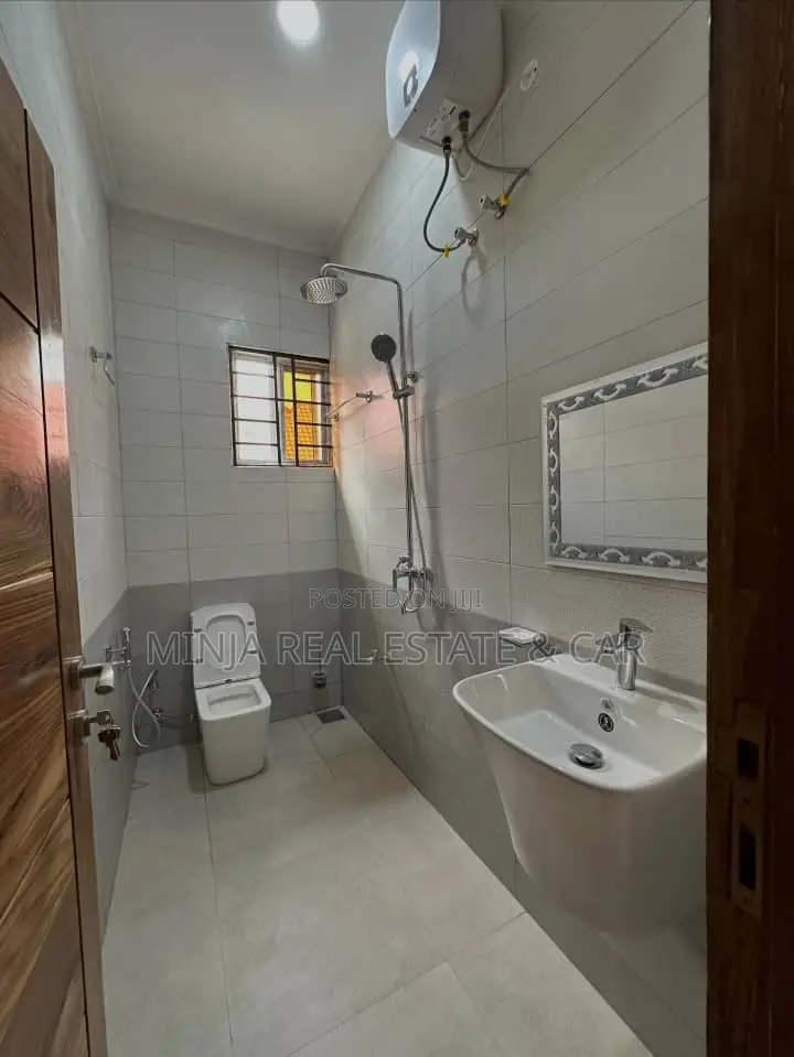 5bdrm House in Mbezi Beach for sale in Mbezi Beach